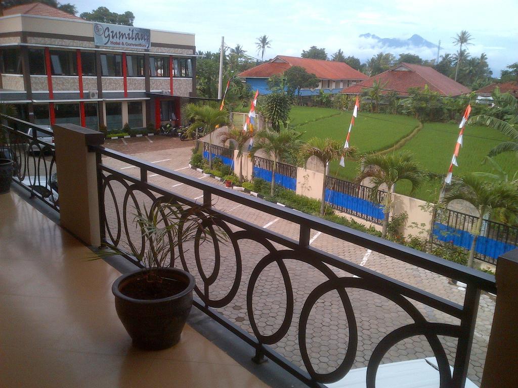 Gumilang Hotel Bogor Exterior foto